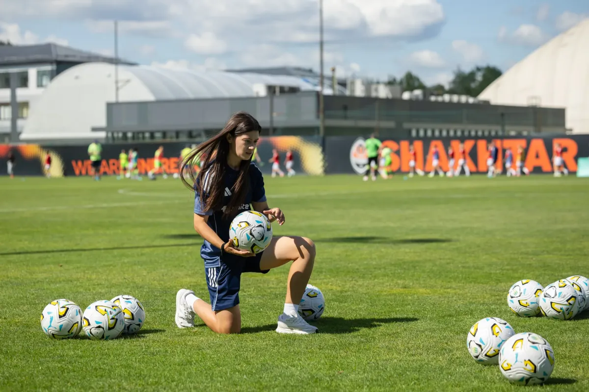 ЖФК "Харків" - ЖФК "Сістерс" - 0:0