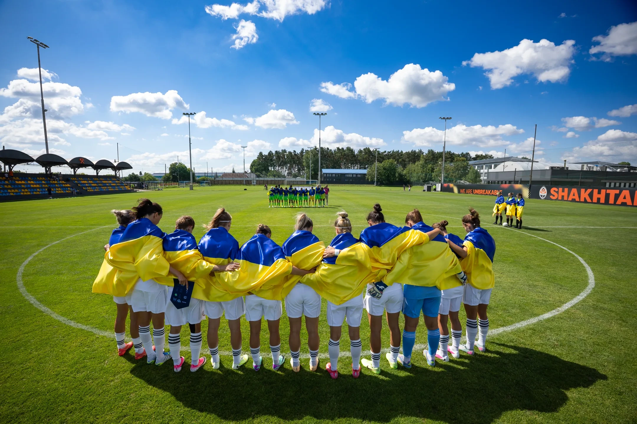 ЖФК "Харків" - ЖФК "Сістерс" - 0:0