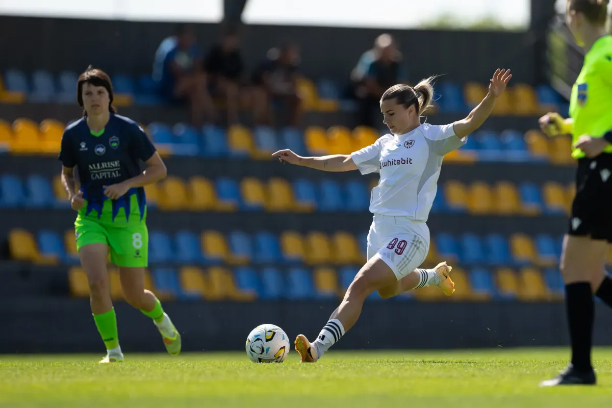 ЖФК "Харків" - ЖФК "Сістерс" - 0:0