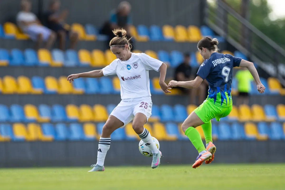 ЖФК "Харків" - ЖФК "Сістерс" - 0:0