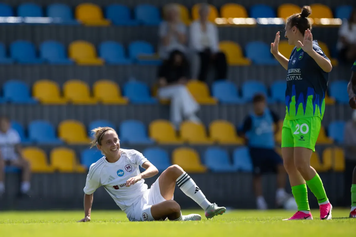 ЖФК "Харків" - ЖФК "Сістерс" - 0:0