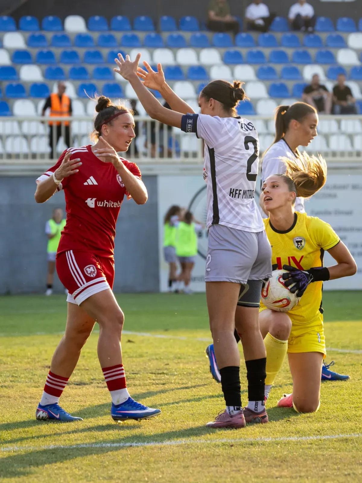 ЖФК "Митровиця" - ЖФК "Харків" - 0:0