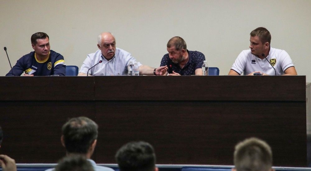 Команда зустрілася з керівництвом і засновниками