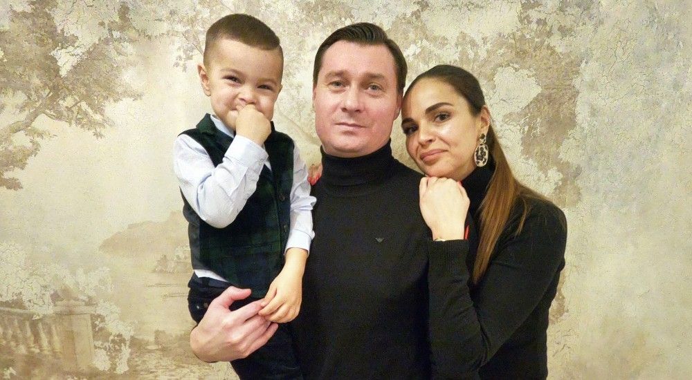 Новорічне привітання головного тренера ФК "М1925" Андрія Демченка, його дружини Ради та сина Данила