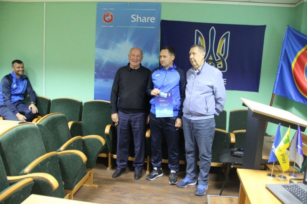 Вітаємо Романа Мельника та Євгена Назарова з отриманням "А" дипломів UEFA