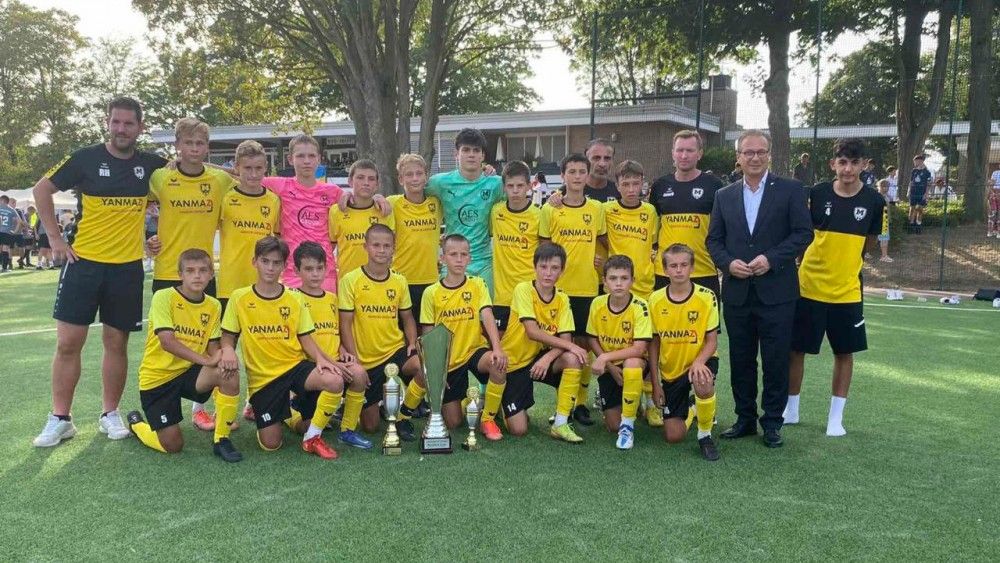 "Металіст 1925" U-14 - переможці турніру "Novesia Cup"
