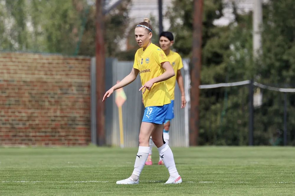 Ірина Кочнєва: "Права нога для ходьби буде, а ліва - для голів"