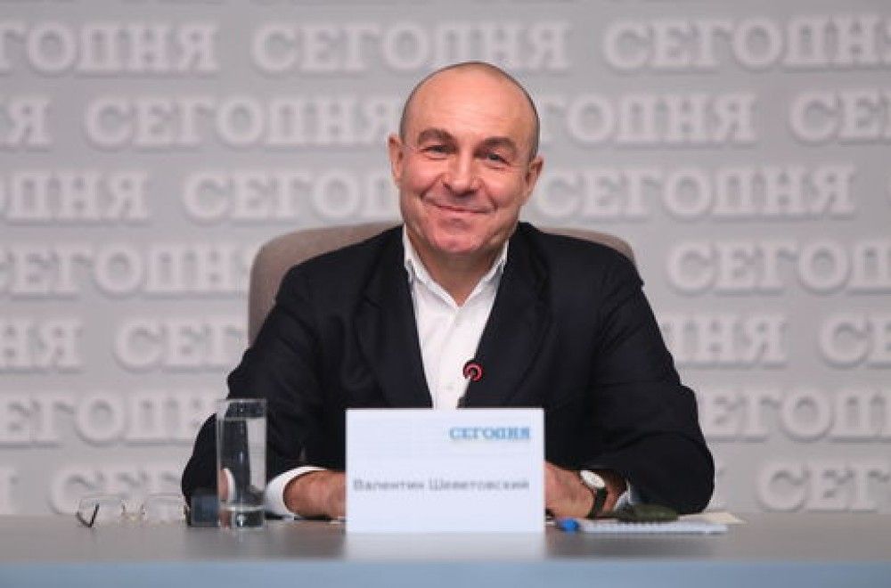 Валентину Шеветовскому - 54!